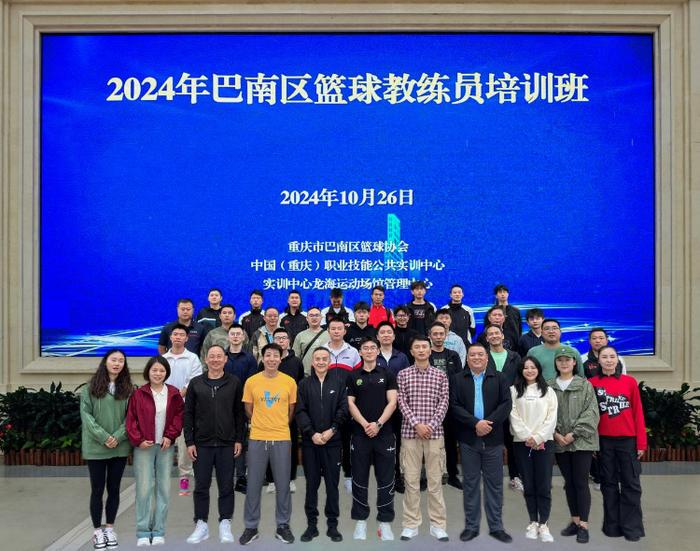 如何利用力量训练提高篮球运动员的弹跳力?_1